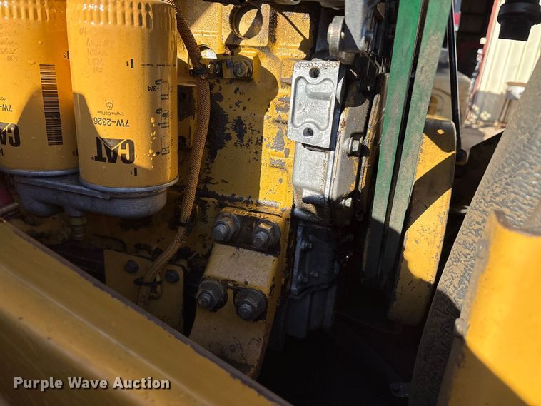 image for item EA7734 2003 Caterpillar CP-563E single drum vibratory roller