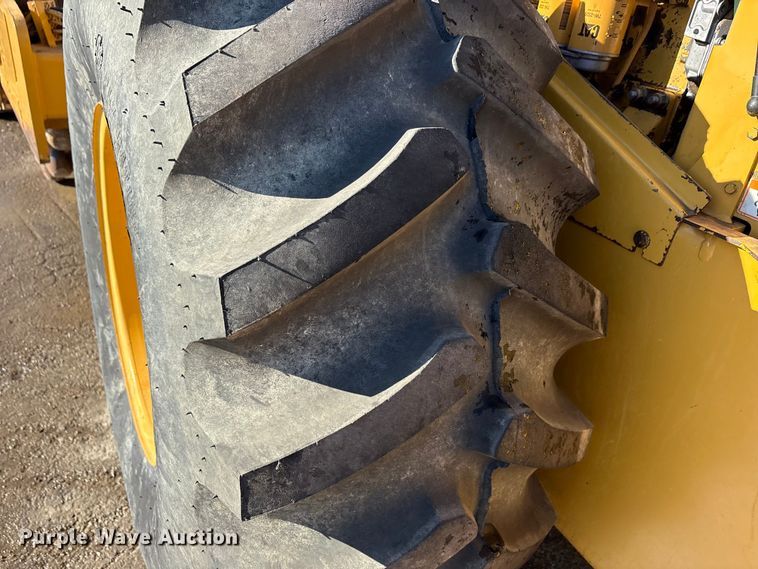 image for item EA7734 2003 Caterpillar CP-563E single drum vibratory roller