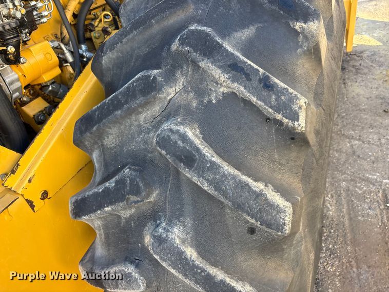 image for item EA7734 2003 Caterpillar CP-563E single drum vibratory roller