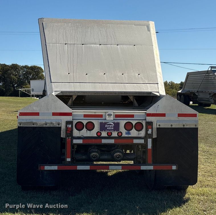 image for item EA7736 2016 Travis Body & Trailer, Inc. S/102 bottom dump trailer