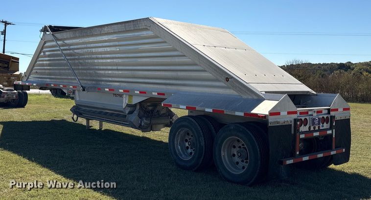 image for item EA7736 2016 Travis Body & Trailer, Inc. S/102 bottom dump trailer