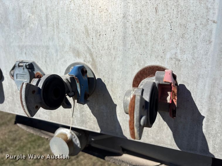 image for item EA7736 2016 Travis Body & Trailer, Inc. S/102 bottom dump trailer