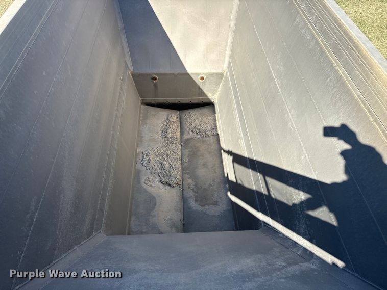 image for item EA7736 2016 Travis Body & Trailer, Inc. S/102 bottom dump trailer