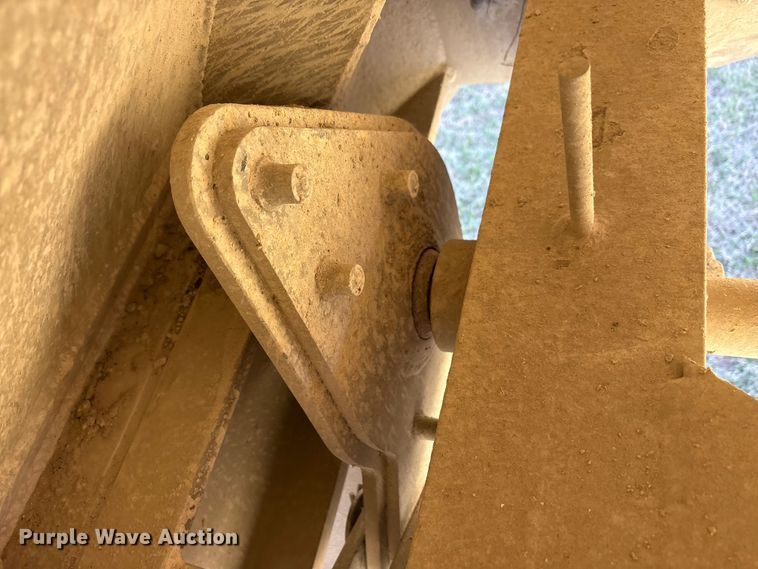 image for item EA7736 2016 Travis Body & Trailer, Inc. S/102 bottom dump trailer