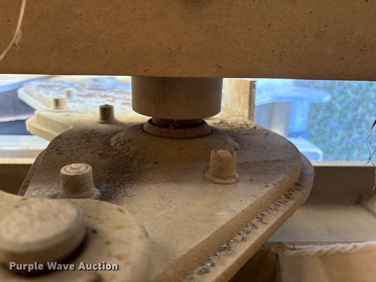 image for item EA7736 2016 Travis Body & Trailer, Inc. S/102 bottom dump trailer