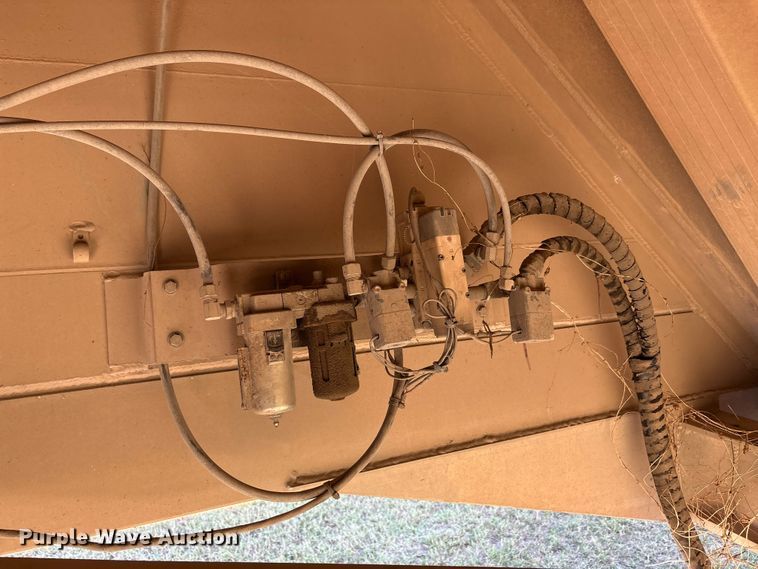 image for item EA7736 2016 Travis Body & Trailer, Inc. S/102 bottom dump trailer