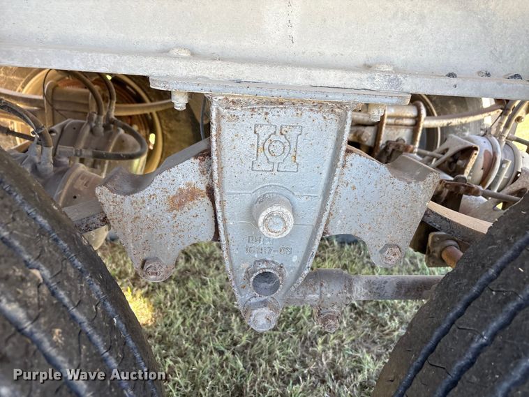 image for item EA7736 2016 Travis Body & Trailer, Inc. S/102 bottom dump trailer