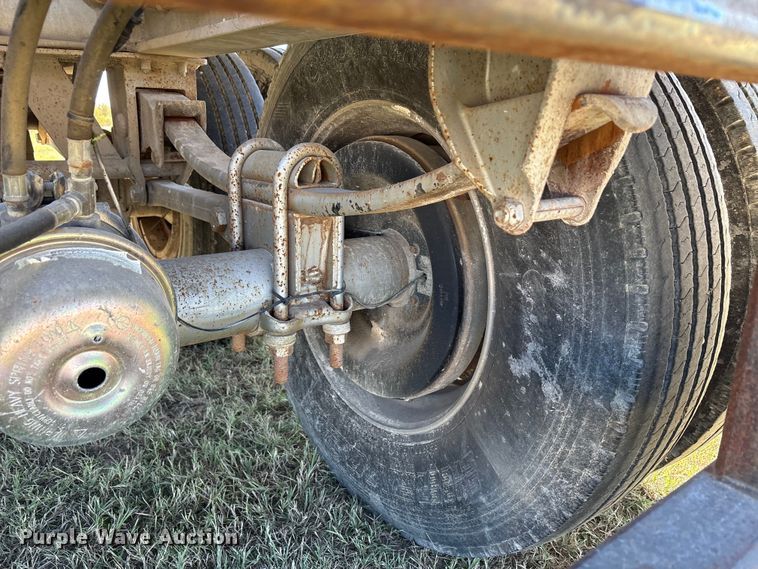 image for item EA7736 2016 Travis Body & Trailer, Inc. S/102 bottom dump trailer