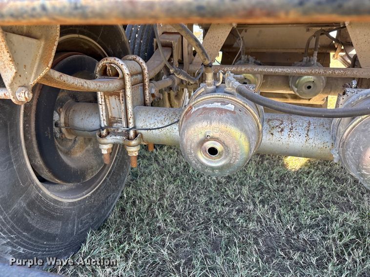 image for item EA7736 2016 Travis Body & Trailer, Inc. S/102 bottom dump trailer