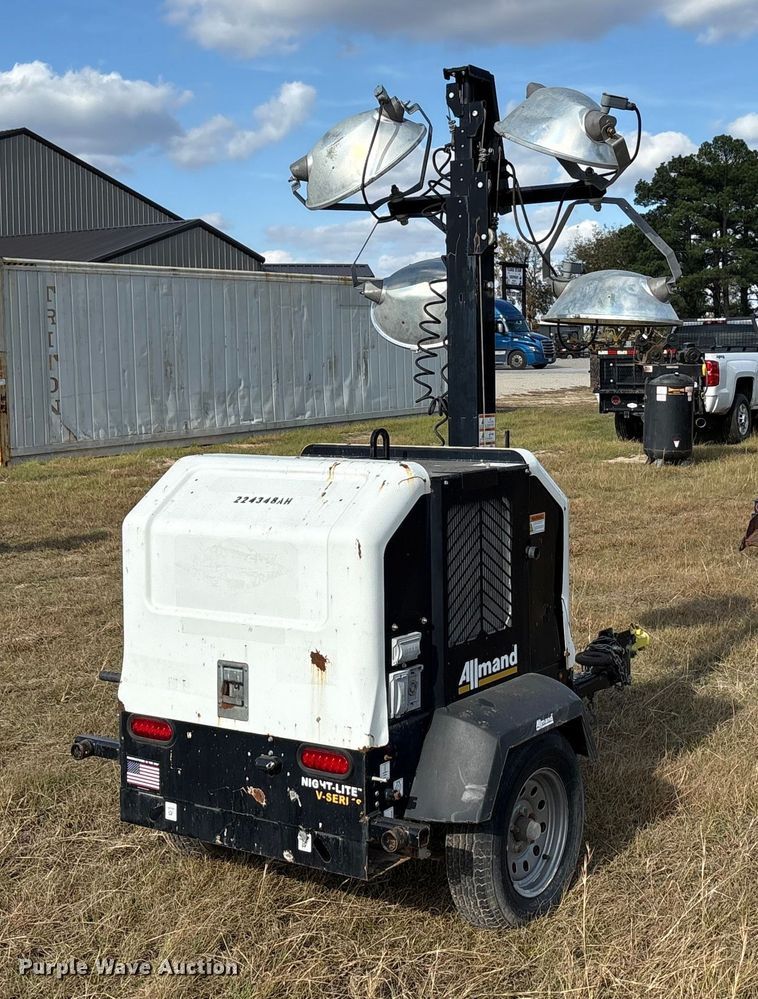 image for item EA7748 2019 Allmand Night  Lite V- Series NLV light plant