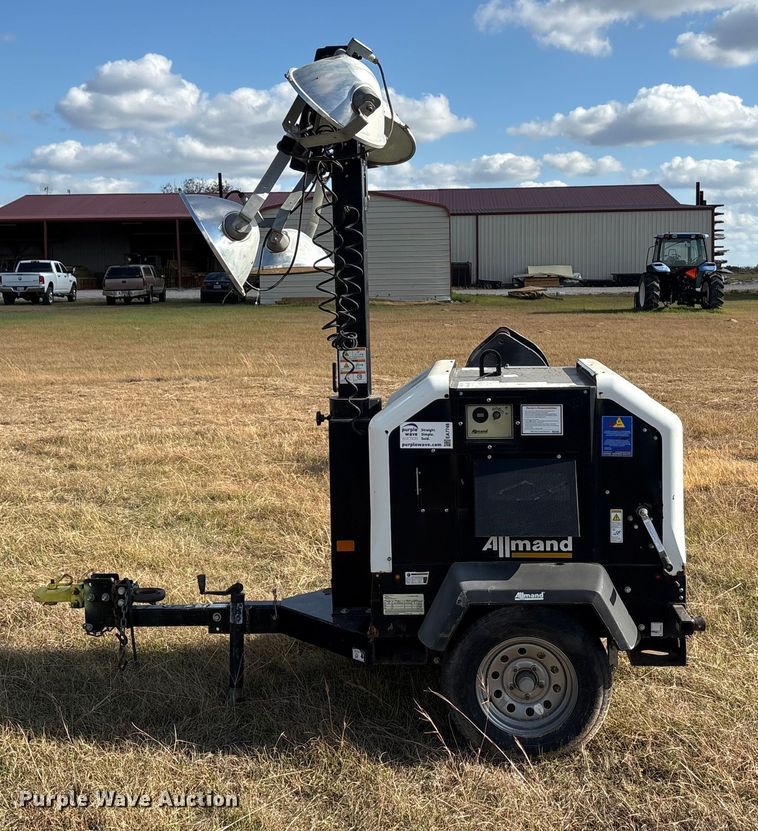 image for item EA7748 2019 Allmand Night  Lite V- Series NLV light plant