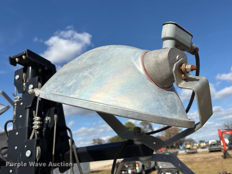 image for item EA7748 2019 Allmand Night  Lite V- Series NLV light plant