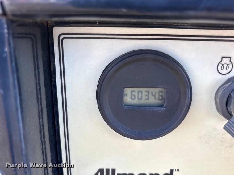 image for item EA7748 2019 Allmand Night  Lite V- Series NLV light plant