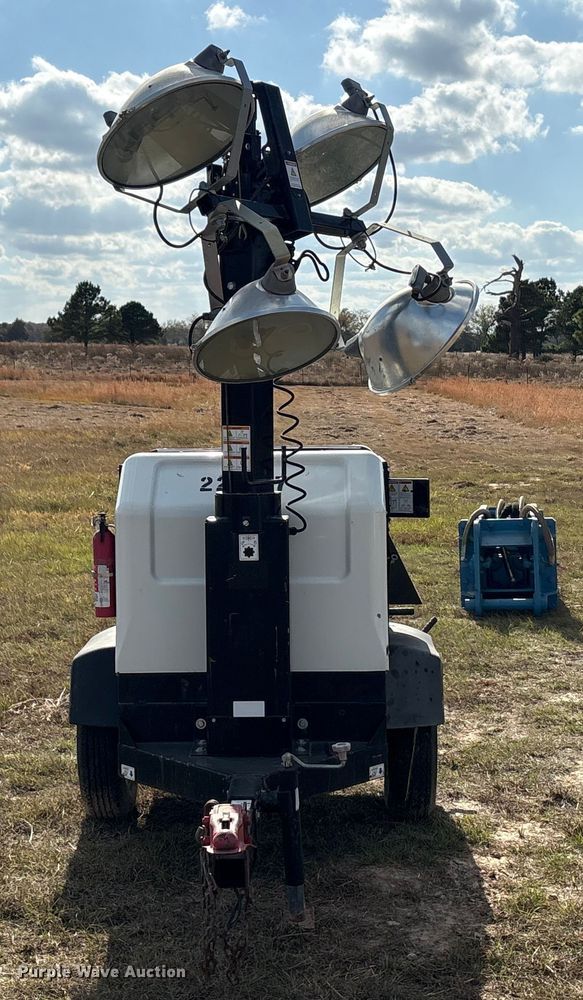 image for item EA7749 2019 Allmand Night Lite V Series NLV light plant