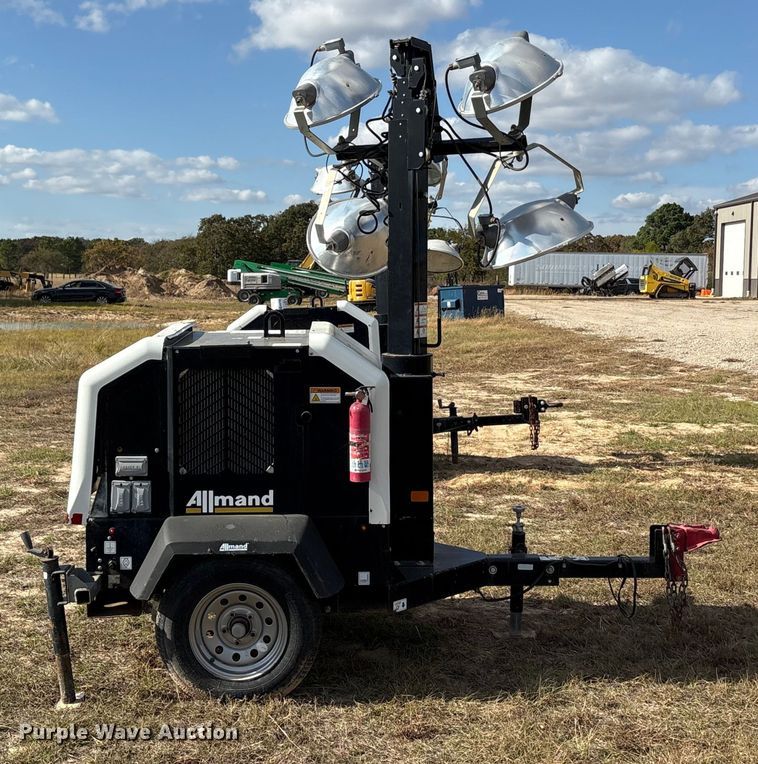 image for item EA7749 2019 Allmand Night Lite V Series NLV light plant