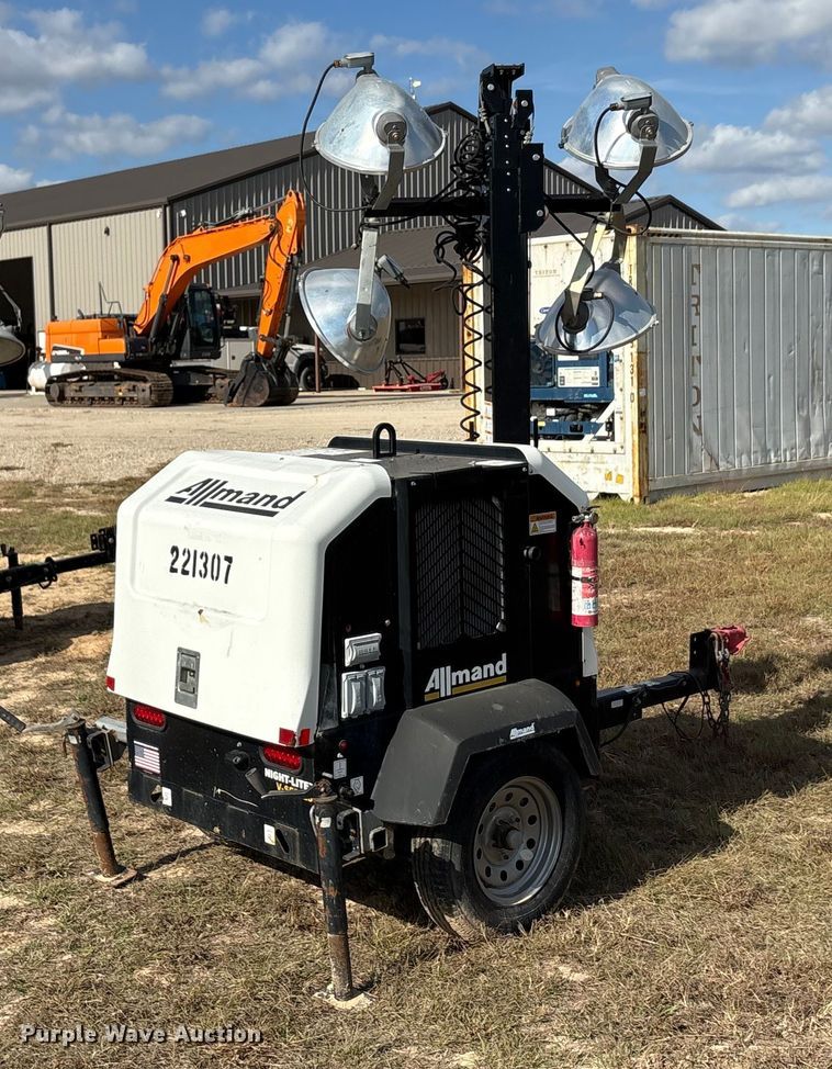 image for item EA7749 2019 Allmand Night Lite V Series NLV light plant