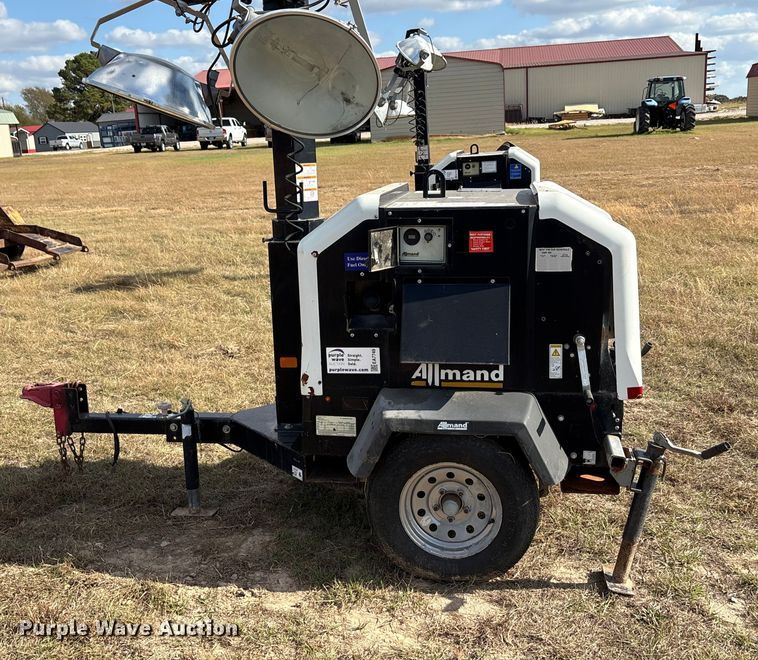 image for item EA7749 2019 Allmand Night Lite V Series NLV light plant