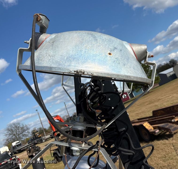 image for item EA7749 2019 Allmand Night Lite V Series NLV light plant