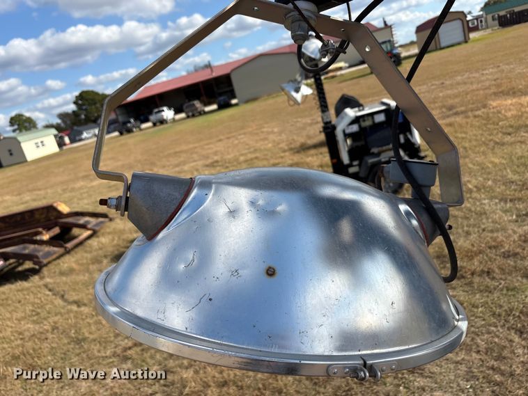 image for item EA7749 2019 Allmand Night Lite V Series NLV light plant