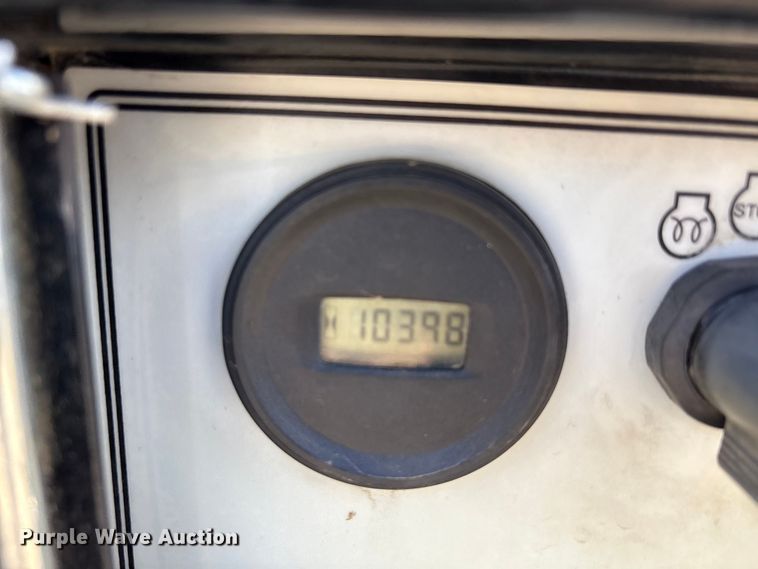 image for item EA7749 2019 Allmand Night Lite V Series NLV light plant