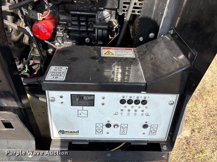 image for item EA7749 2019 Allmand Night Lite V Series NLV light plant