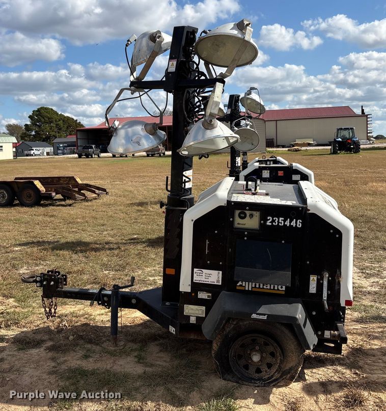 image for item EA7750 2019 Allmand Night Light V-Series NLV light plant