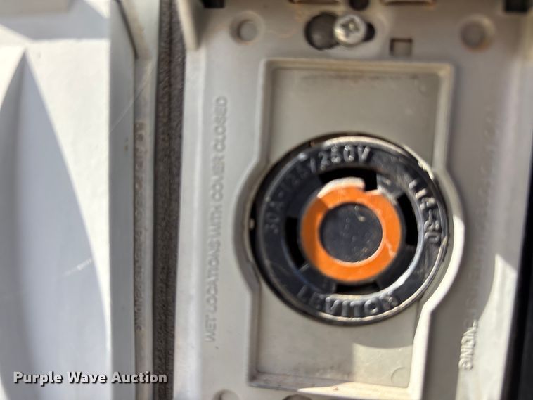 image for item EA7750 2019 Allmand Night Light V-Series NLV light plant