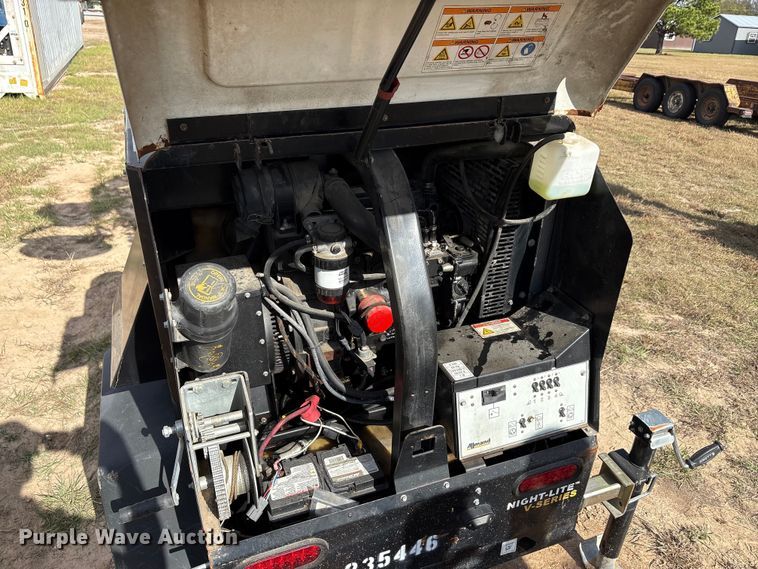 image for item EA7750 2019 Allmand Night Light V-Series NLV light plant