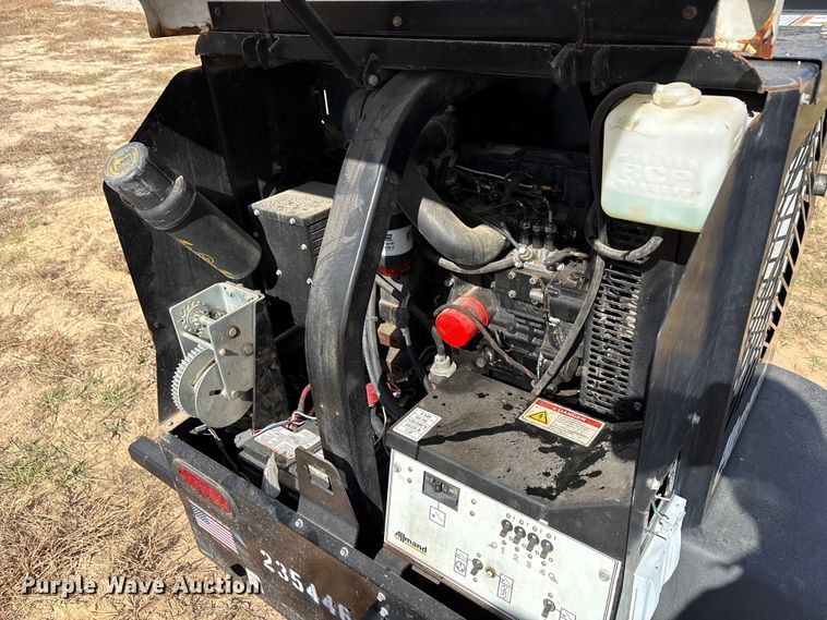 image for item EA7750 2019 Allmand Night Light V-Series NLV light plant