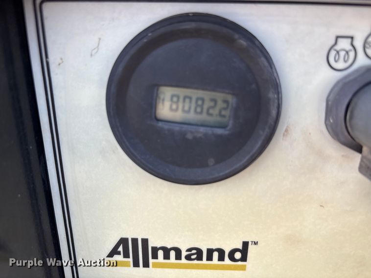 image for item EA7750 2019 Allmand Night Light V-Series NLV light plant