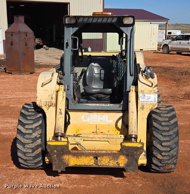 MINI CARGADOR SOBRE RUEDAS 2005 GEHL 7810