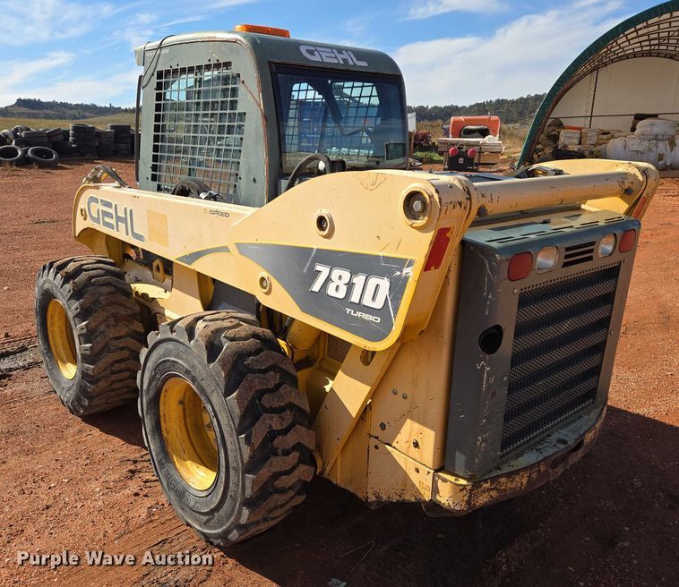 image for item EB1116 2005 Gehl 7810 skid steer loader