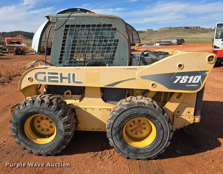 image for item EB1116 2005 Gehl 7810 skid steer loader