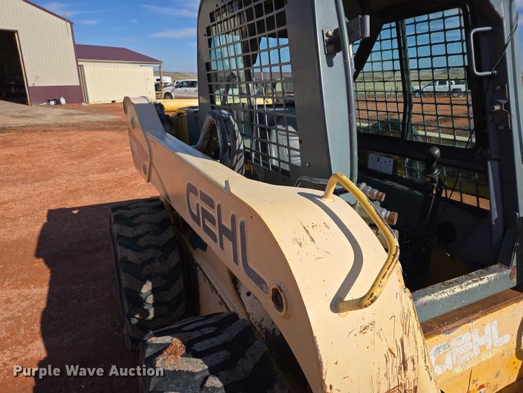 image for item EB1116 2005 Gehl 7810 skid steer loader