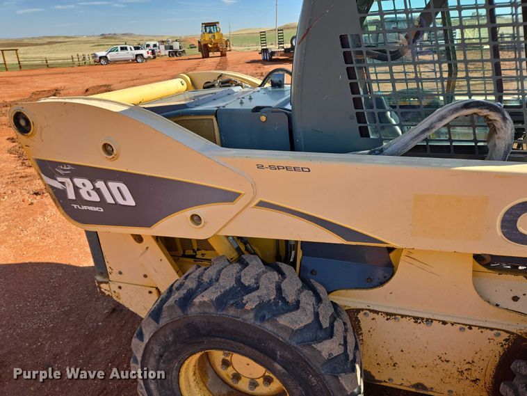 image for item EB1116 2005 Gehl 7810 skid steer loader