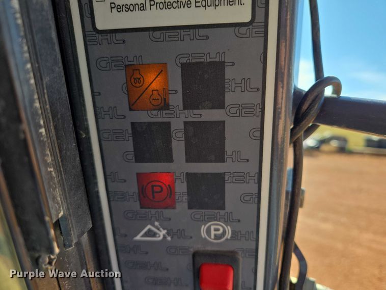 image for item EB1116 2005 Gehl 7810 skid steer loader