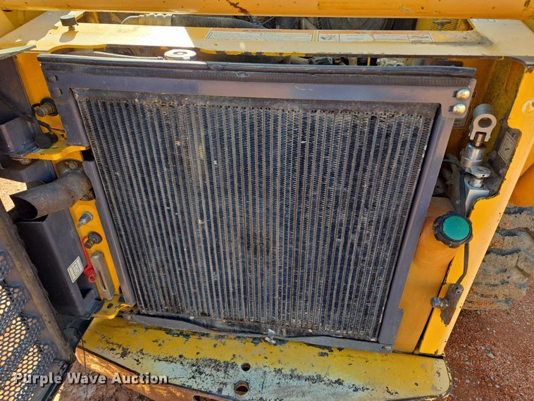 image for item EB1116 2005 Gehl 7810 skid steer loader