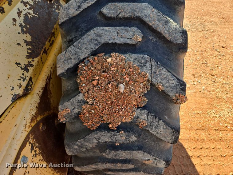 image for item EB1116 2005 Gehl 7810 skid steer loader