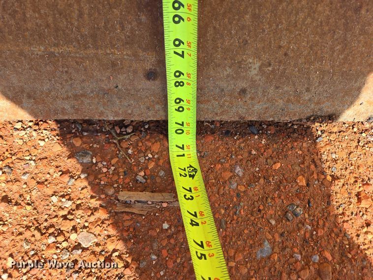 image for item EB1117 2005 Caterpillar D8T dozer