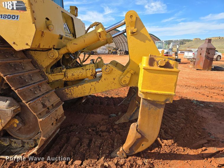 image for item EB1117 2005 Caterpillar D8T dozer