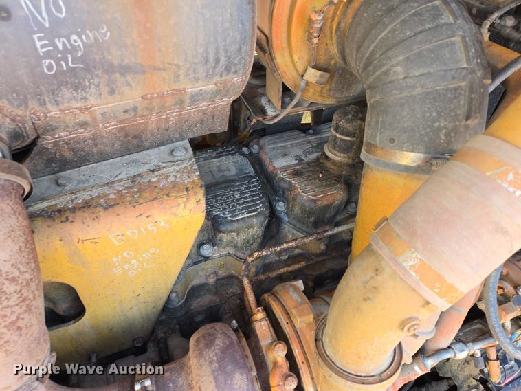 image for item EB1117 2005 Caterpillar D8T dozer