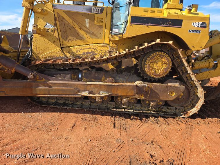 image for item EB1117 2005 Caterpillar D8T dozer