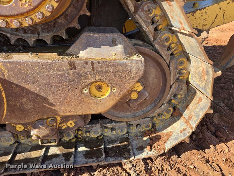 image for item EB1117 2005 Caterpillar D8T dozer