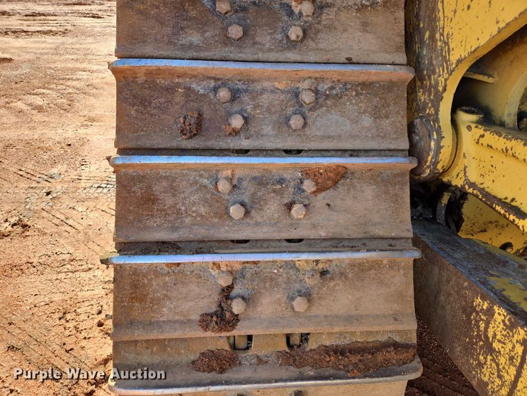 image for item EB1117 2005 Caterpillar D8T dozer