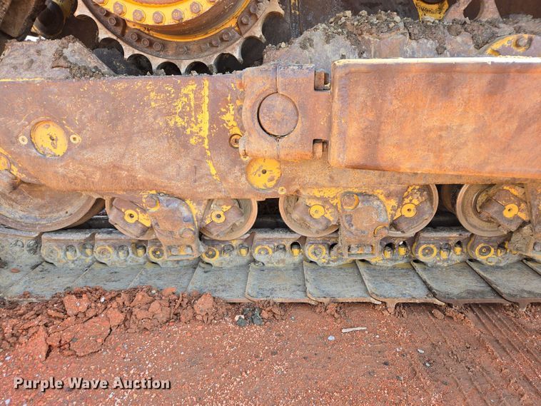 image for item EB1117 2005 Caterpillar D8T dozer