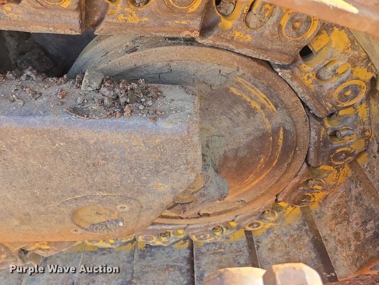 image for item EB1117 2005 Caterpillar D8T dozer