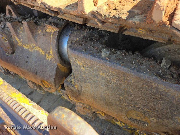 image for item EB1117 2005 Caterpillar D8T dozer