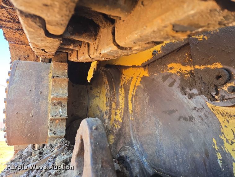 image for item EB1117 2005 Caterpillar D8T dozer