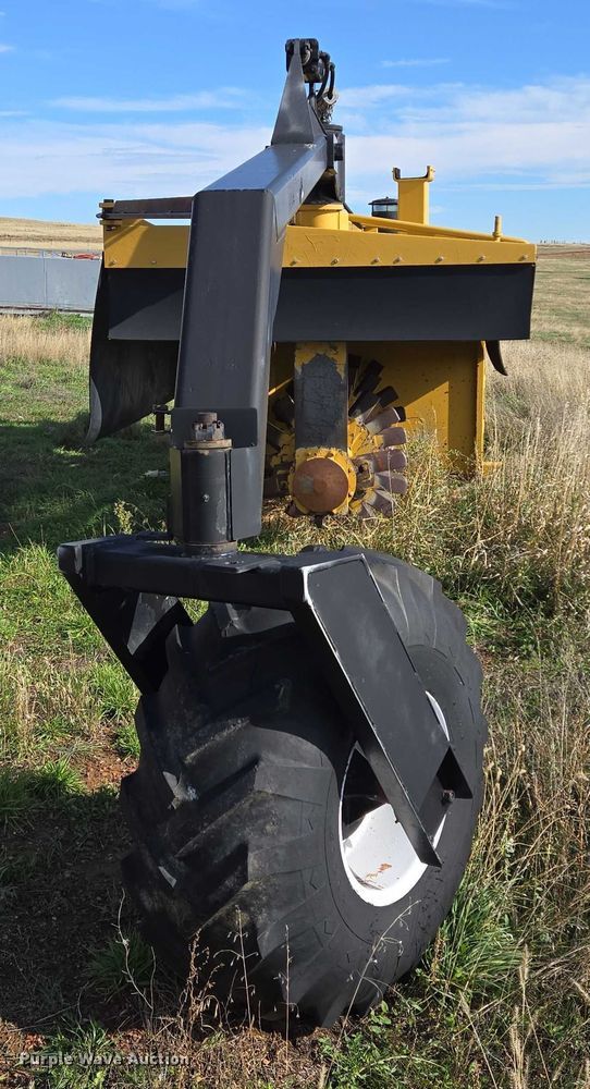 image for item EB1118 Wildcat LS117A compost turner