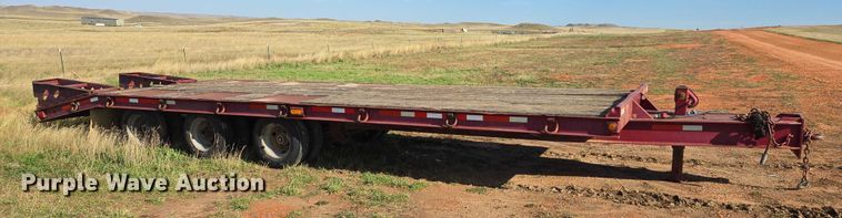 image for item EB1119 2001 X-L Specialized 50T equipment trailer